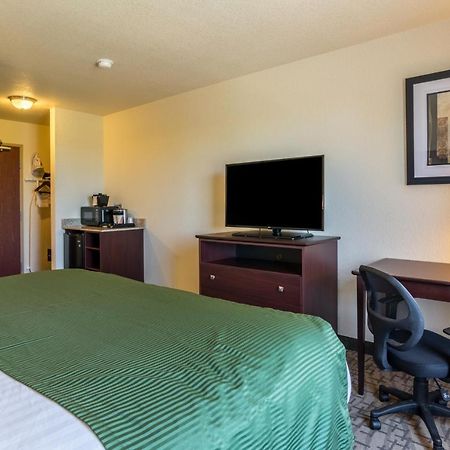 Cobblestone Inn & Suites - Lakin المظهر الخارجي الصورة